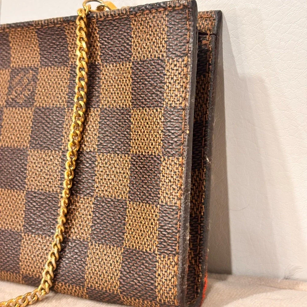 Louis Vuitton LV Damier Ebene Marais Bucket Zip Pouch - Picture 4 of 15